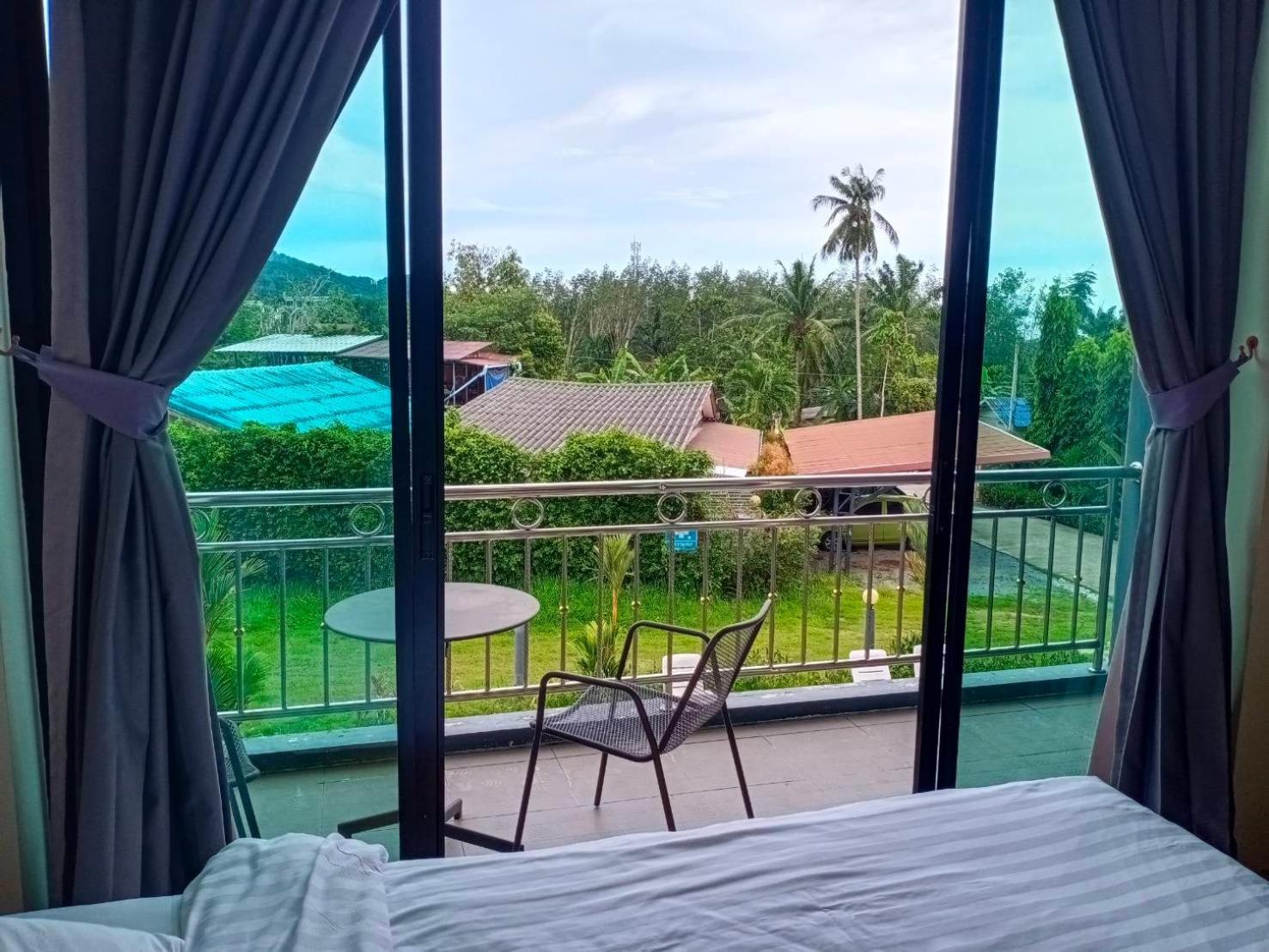 Sj House Hotel Aonang Ban Khlong Haeng Exterior photo