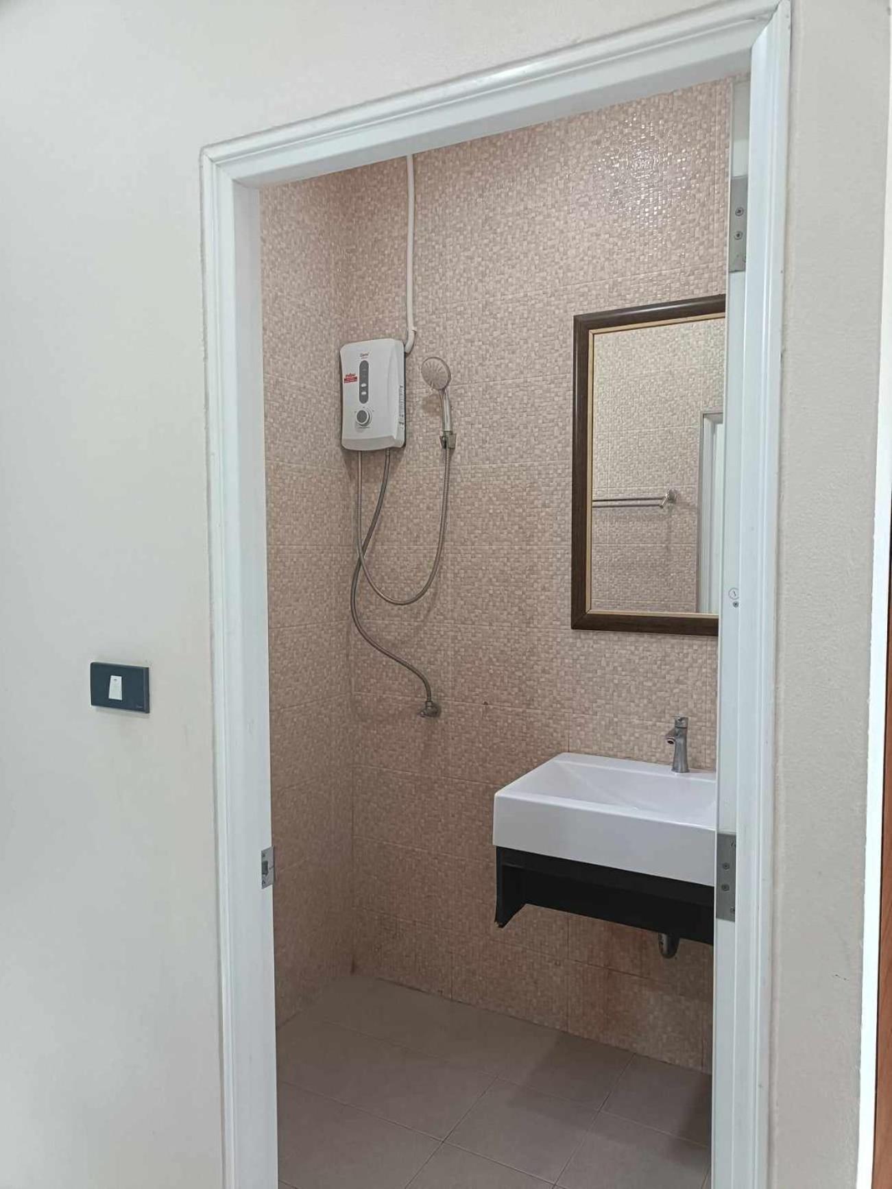Sj House Hotel Aonang Ban Khlong Haeng Exterior photo
