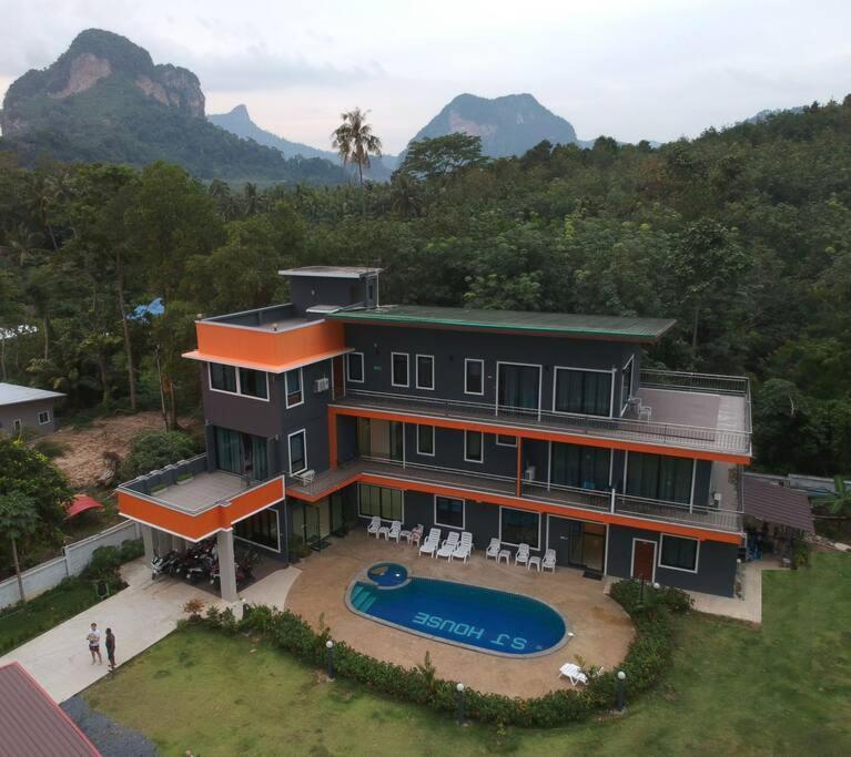 Sj House Hotel Aonang Ban Khlong Haeng Exterior photo